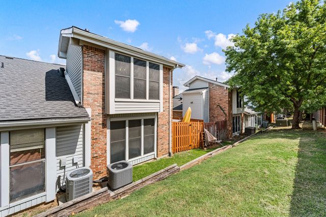 2541 Shady Ridge Drive C, Bedford, TX 76021