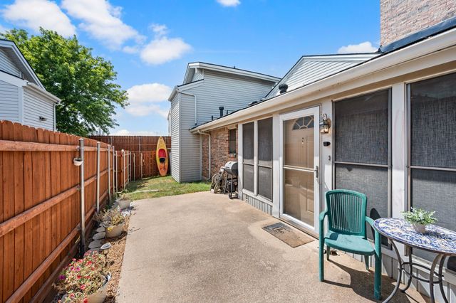 2541 Shady Ridge Drive C, Bedford, TX 76021