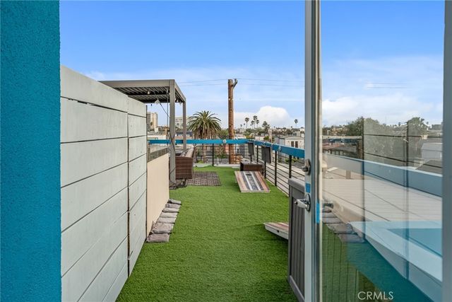 302 S Venice, Venice, CA 90291