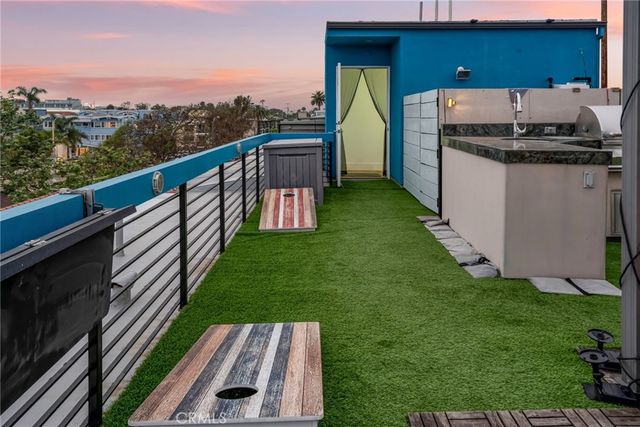 302 S Venice, Venice, CA 90291