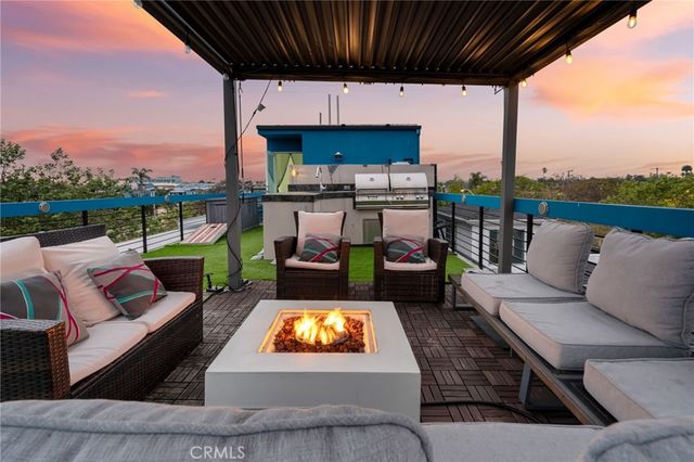 302 S Venice, Venice, CA 90291