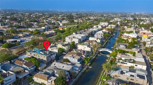 302 S Venice, Venice, CA 90291