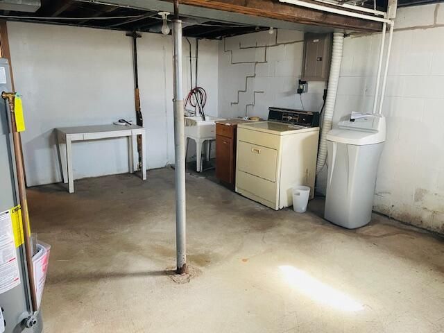 4490 County Highway Q ROAD, Colgate, WI 53017