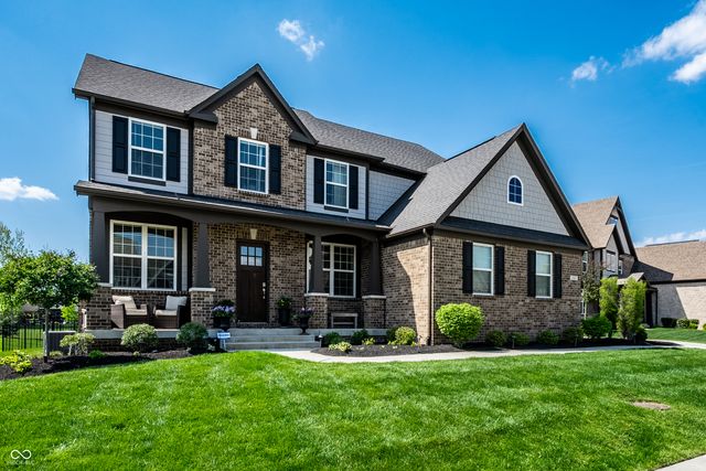 11165 Glen Avon Way, Zionsville, IN 46077