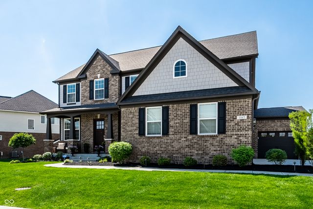 11165 Glen Avon Way, Zionsville, IN 46077