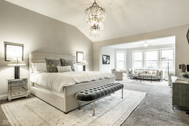 11165 Glen Avon Way, Zionsville, IN 46077