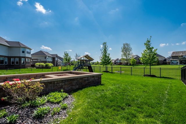 11165 Glen Avon Way, Zionsville, IN 46077