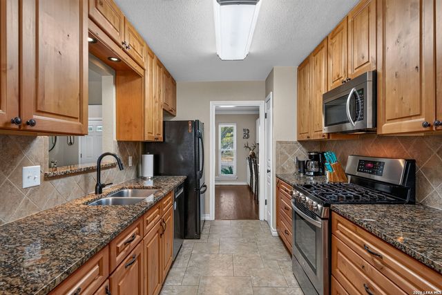 2839 WHISPER PATH ST, San Antonio, TX 78230