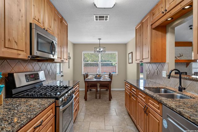 2839 WHISPER PATH ST, San Antonio, TX 78230