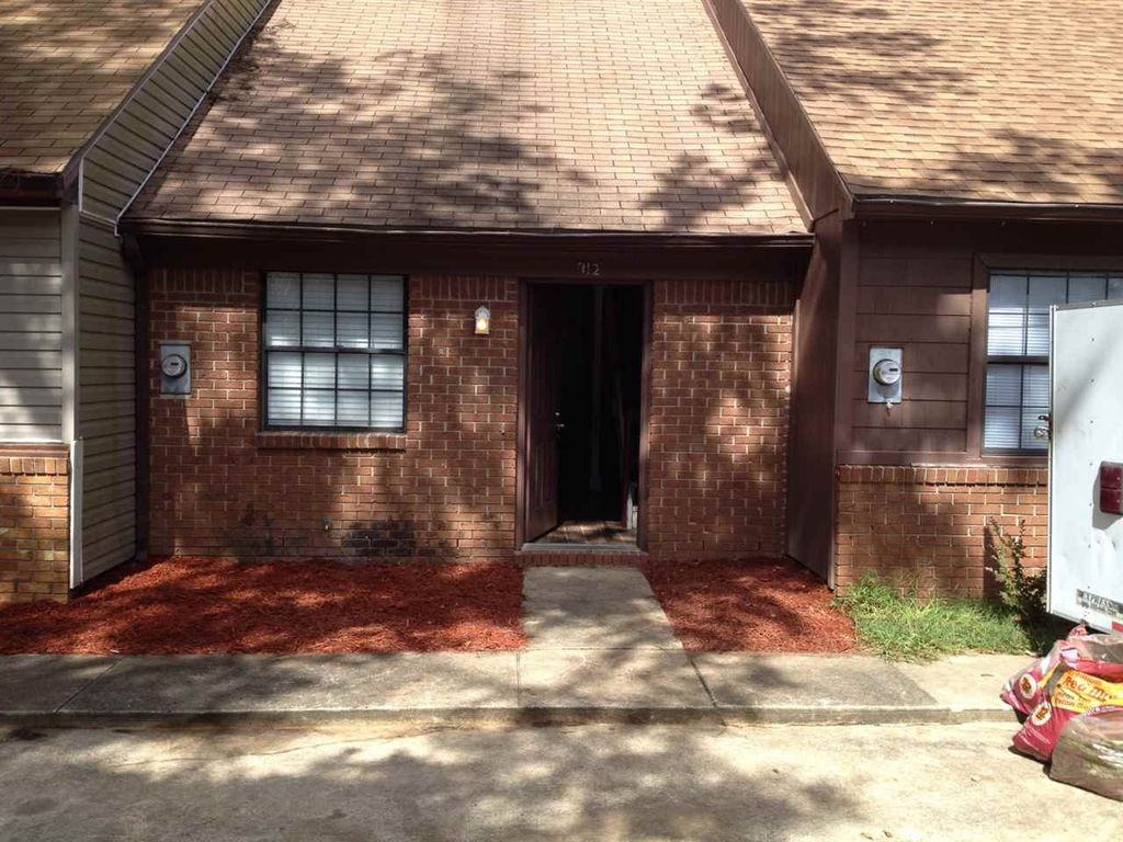 912 South Lipona Road, Tallahassee, FL 32304