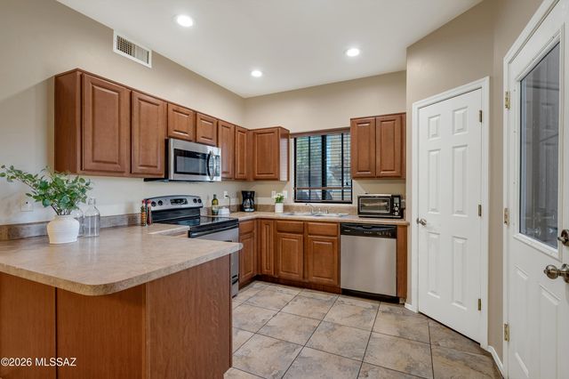 3047 N Estrella Avenue, Tucson, AZ 85705