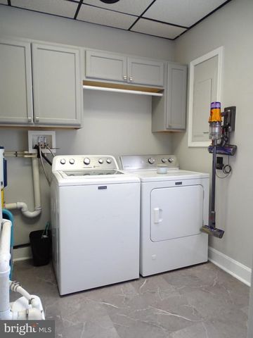 206 3RD ST, Hanover, PA 17331