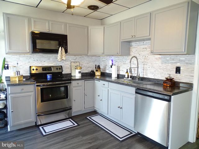 206 3RD ST, Hanover, PA 17331