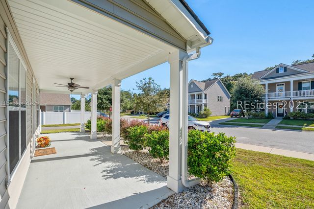 3665 Oyster Bluff Dr, Beaufort, SC 29907