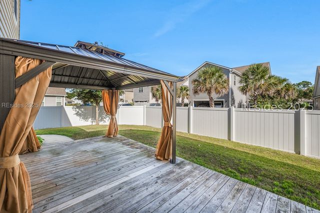 3665 Oyster Bluff Dr, Beaufort, SC 29907