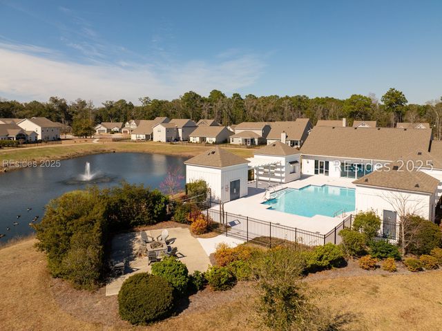 3665 Oyster Bluff Dr, Beaufort, SC 29907