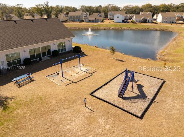 3665 Oyster Bluff Dr, Beaufort, SC 29907