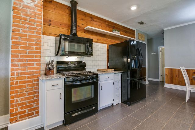 717 W Washington Drive, San Angelo, TX 76903