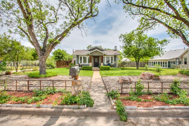 717 W Washington Drive, San Angelo, TX 76903