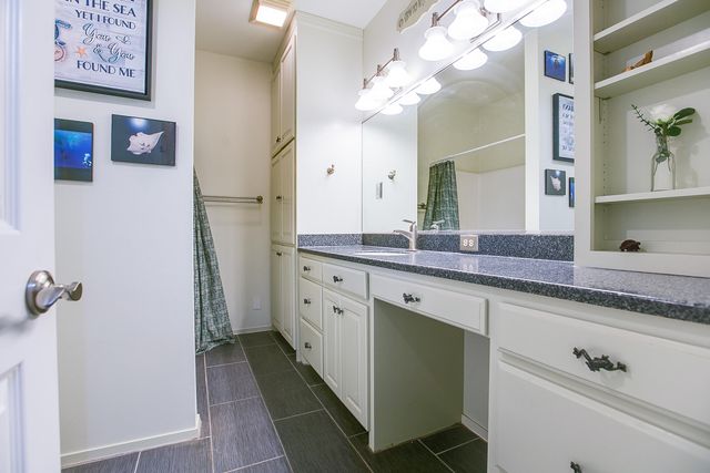 717 W Washington Drive, San Angelo, TX 76903
