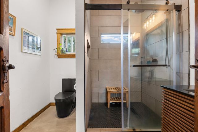 107 S Rainbow Ranch RD, Wimberley, TX 78676