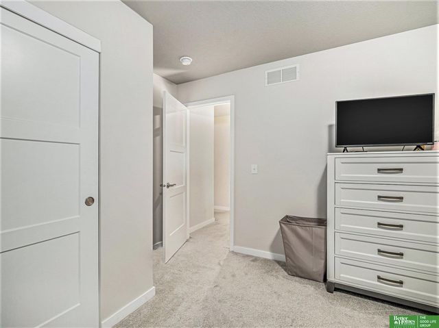 6307 N 169th Street, Omaha, NE 68116