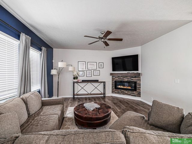 6307 N 169th Street, Omaha, NE 68116