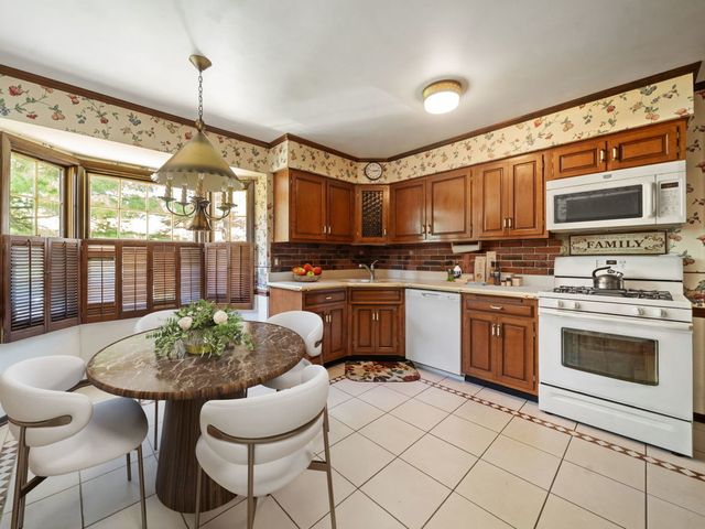 6244 W 129 Place, Palos Heights, IL 60463