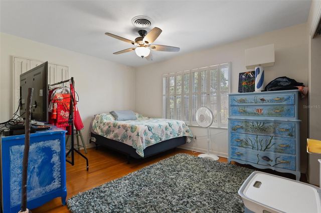 502 HILLCREST AVENUE, Tarpon Springs, FL 34689