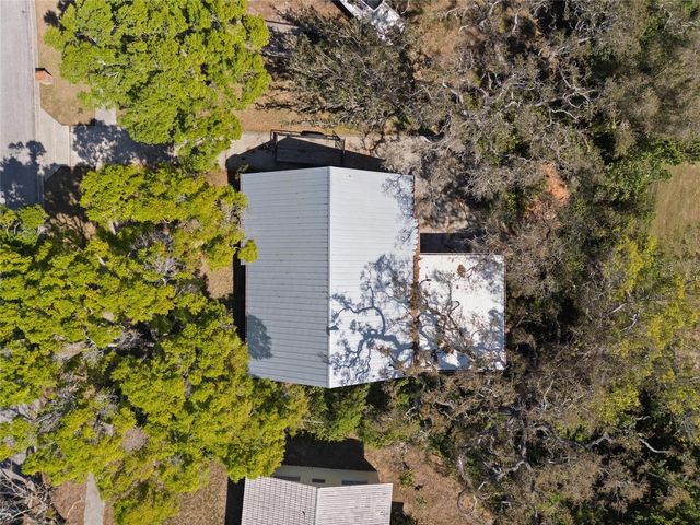 502 HILLCREST AVENUE, Tarpon Springs, FL 34689