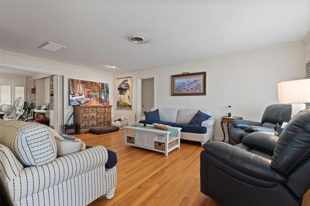 502 HILLCREST AVENUE, Tarpon Springs, FL 34689