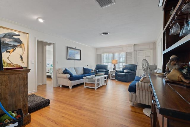 502 HILLCREST AVENUE, Tarpon Springs, FL 34689