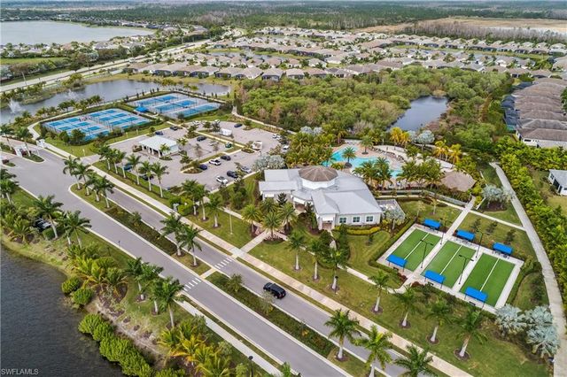 28358 Captiva Shell LOOP, Bonita Springs, FL 34135