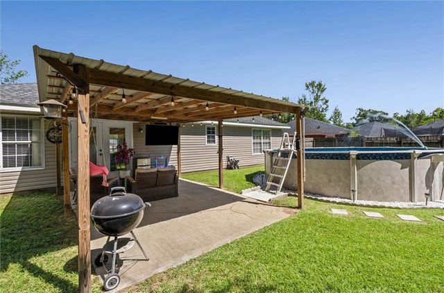 206 Jill Lane, Satsuma, AL 36572