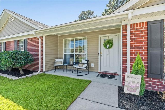 206 Jill Lane, Satsuma, AL 36572
