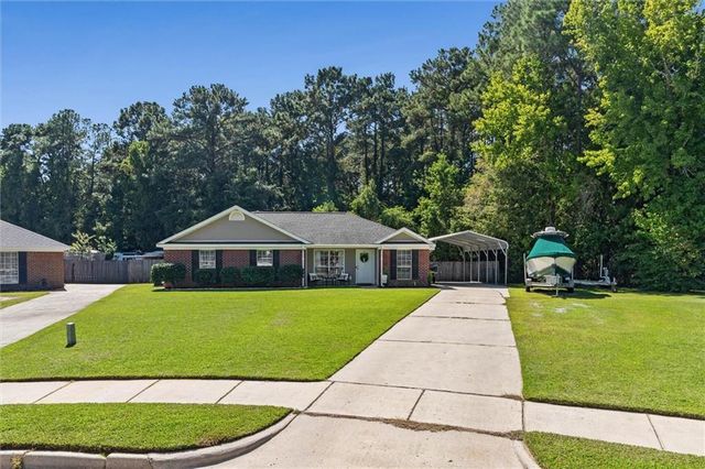206 Jill Lane, Satsuma, AL 36572