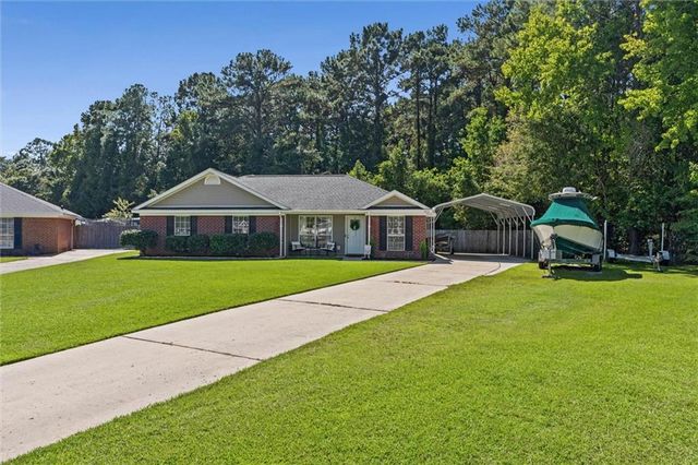 206 Jill Lane, Satsuma, AL 36572