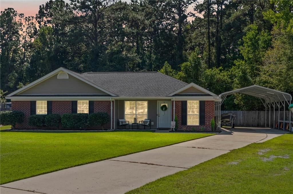 206 Jill Lane, Satsuma, AL 36572