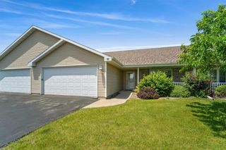 90 STONE CASTLE DRIVE, Fond Du Lac, WI 54935