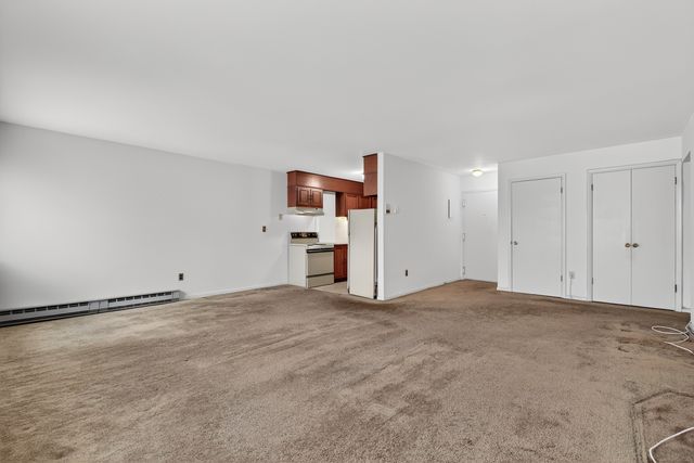 34 Crescent Street APT 2D, Stamford, CT 06906