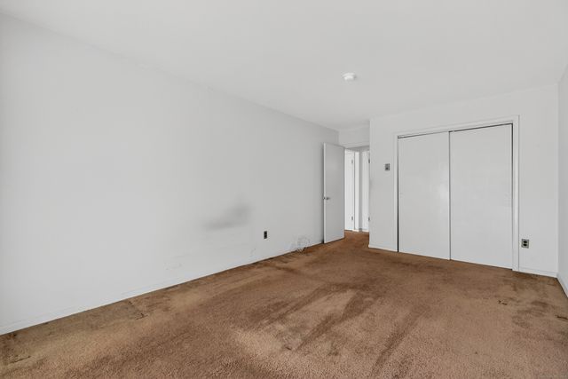 34 Crescent Street APT 2D, Stamford, CT 06906