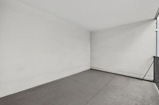 34 Crescent Street APT 2D, Stamford, CT 06906