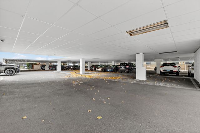 34 Crescent Street APT 2D, Stamford, CT 06906