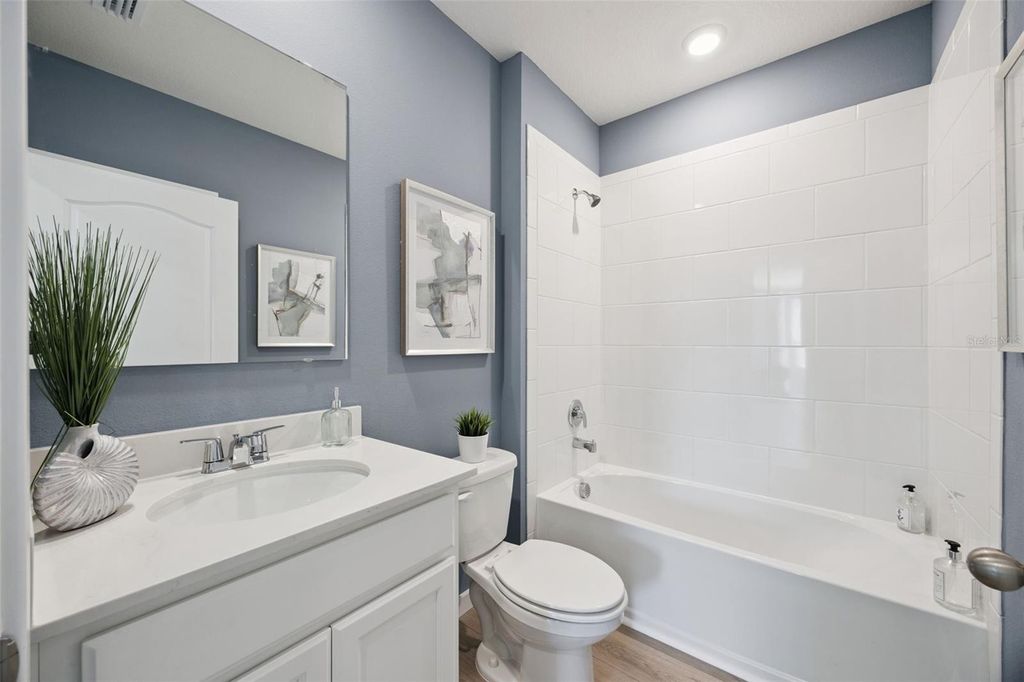 Image 15 of property listing at 3019 HOUSE FINCH ROAD, St Cloud, FL 34773