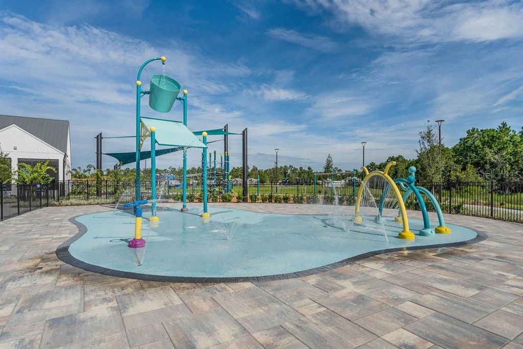 Image 43 of property listing at 3019 HOUSE FINCH ROAD, St Cloud, FL 34773