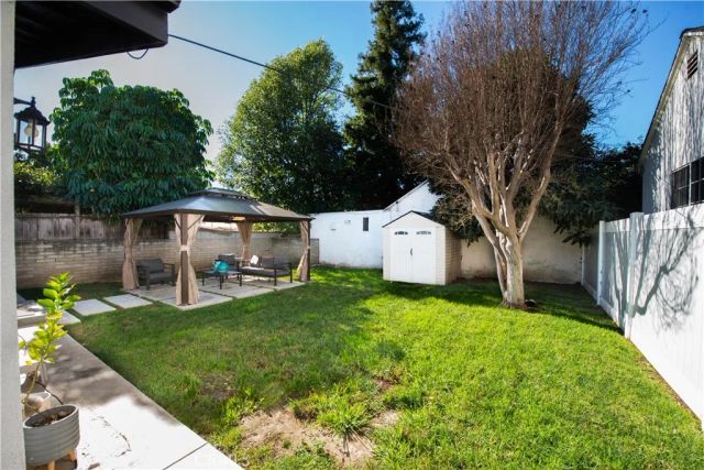 13608 Bassett Street, Valley Glen, CA 91405