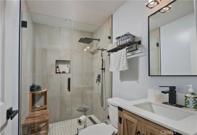 13608 Bassett Street, Valley Glen, CA 91405