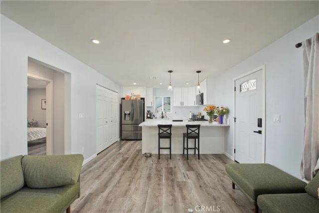 13608 Bassett Street, Valley Glen, CA 91405