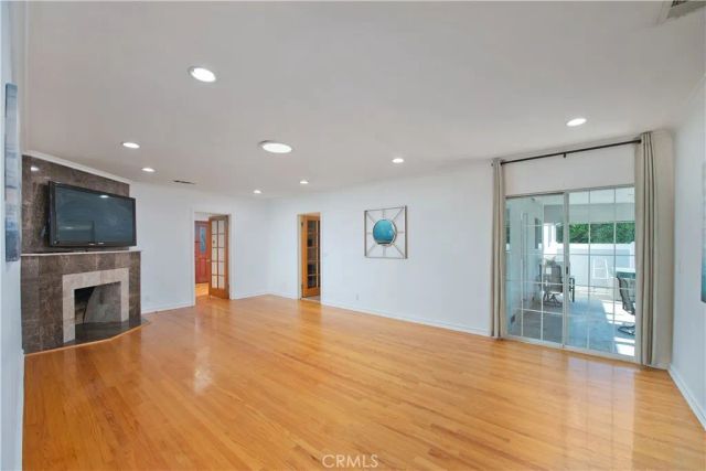 13608 Bassett Street, Valley Glen, CA 91405