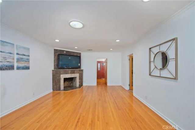 13608 Bassett Street, Valley Glen, CA 91405